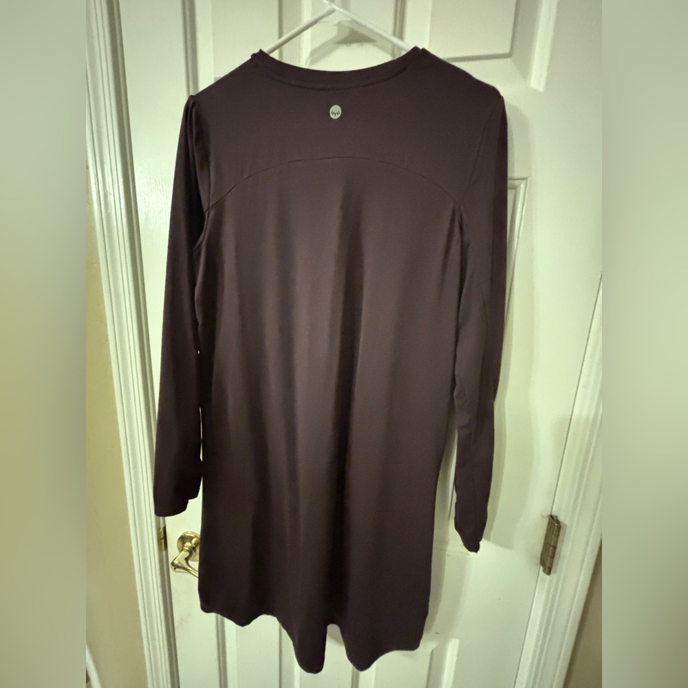 Senita Athletics Long Sleeve Tunic in Plum - Picture 4 of 5